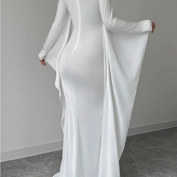 Elegant White Maxi Dress - Picture 2 of 3